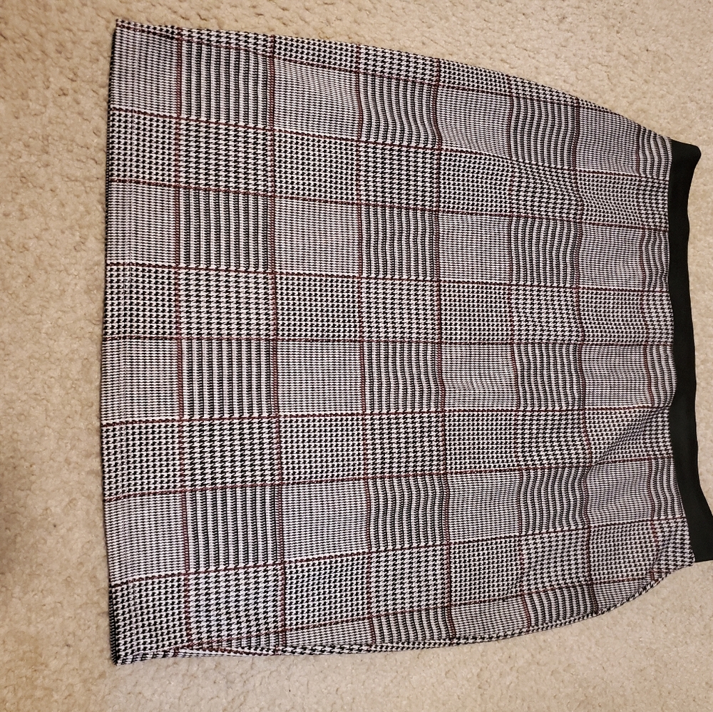 Plaid pencil skirt